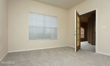 Main picture of Villas At Sonterra