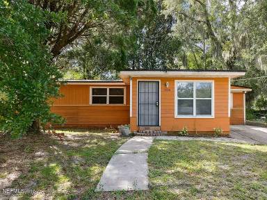 Main picture of 4638 Suffolk Ave