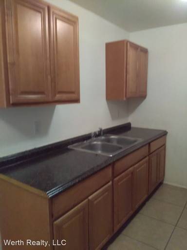 Main picture of 916 S 4th Ave