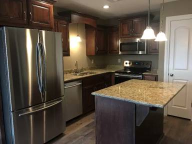 Main picture of 2205 S Main St