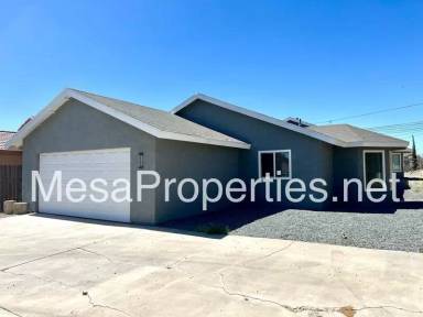 Main picture of 16461 Spruce St