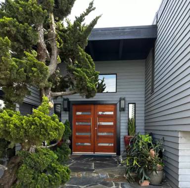 Main picture of 891 Highland Dr