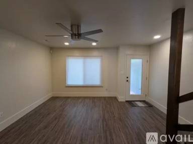Main picture of 562 Teal Ln