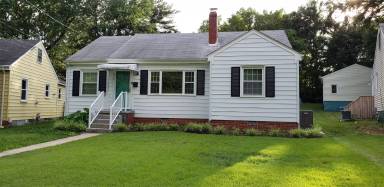 Main picture of 822 W 46th St