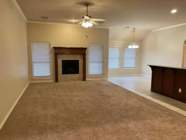 Main picture of 2404 NW 152nd St