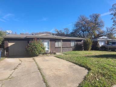 Main picture of 6301 Truman Dr
