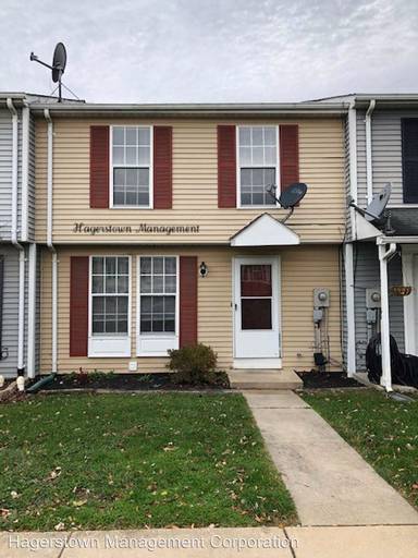 Main picture of 223 Lily Ct