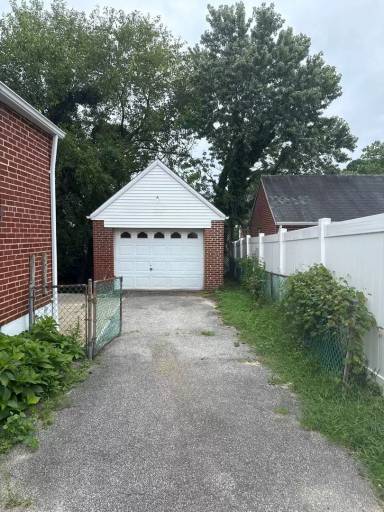 Main picture of 17 Virginia Ave