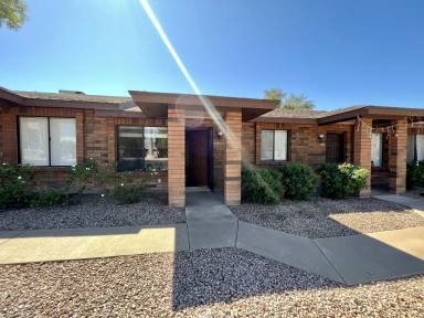 Main picture of 5925 E University Dr