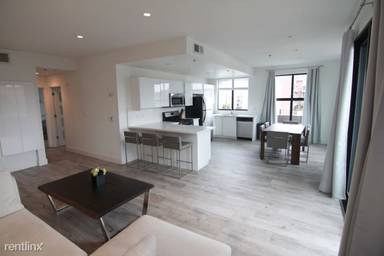 Main picture of 8811 Burton Way