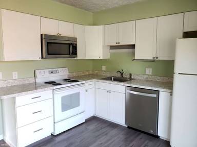 Main picture of 2710 Geert Ct