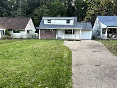 Main picture of 714 Jefferson Rd