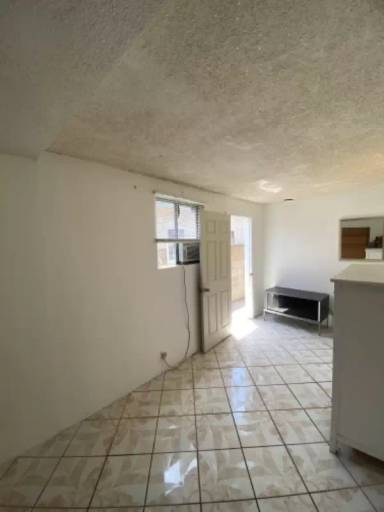 Main picture of 22418 Elaine Ave