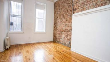 Main picture of 179 Irving Ave