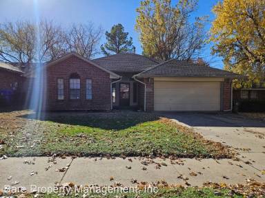 Main picture of 812 Golden Eagle Dr