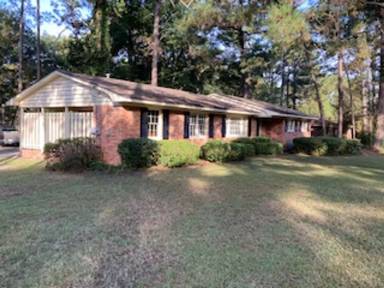 Main picture of 2208 Jerry Jones Dr