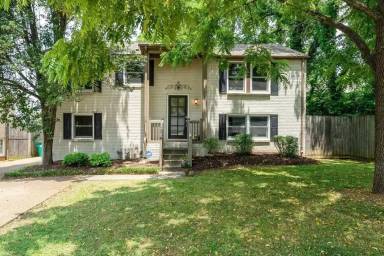 Main picture of 6104 Nashua Ave
