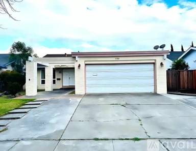 Main picture of 3380 Alder Ave