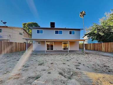 Main picture of 10437 Reymouth Ave