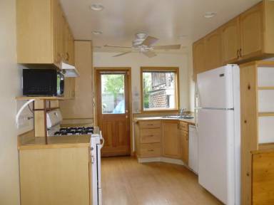 Main picture of 3932 Brown Ave