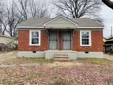 Main picture of 2346 Poe Ave