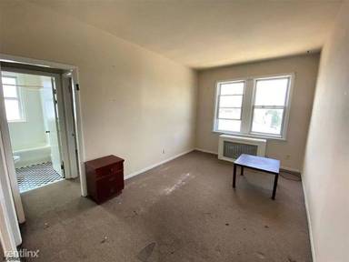 Main picture of 6215 Ventnor Ave