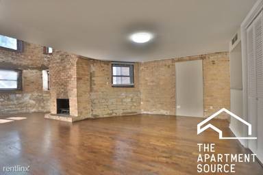 Main picture of 664 W Roscoe St