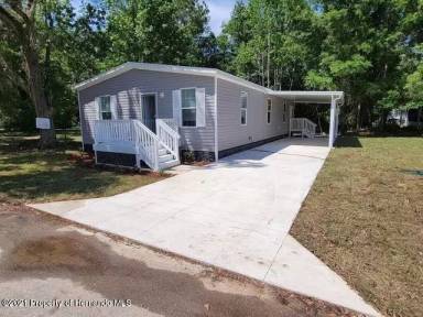 Main picture of 18059 Carrolwood Dr