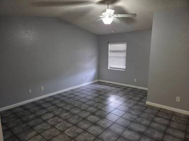 Main picture of 3229-3231 Julia Ct