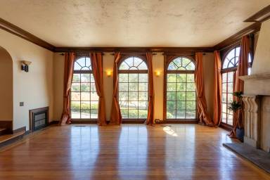 Main picture of 2311 Hearst Ave