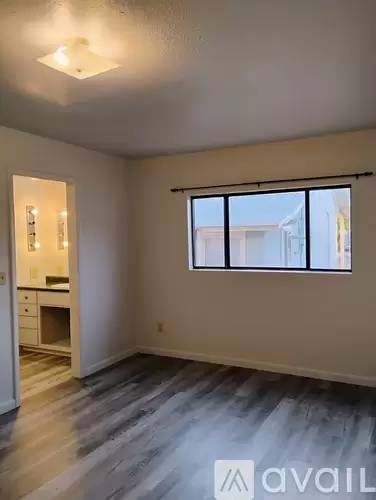 Main picture of 416 N Kinsley Ave