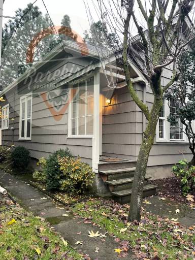 Main picture of 1808 SE Morrison St