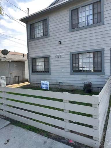 Main picture of 1608 W 227th St