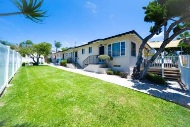 Main picture of 768-74 Tourmaline St