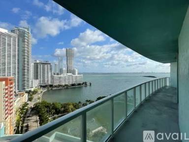 Main picture of Quantum on the Bay
