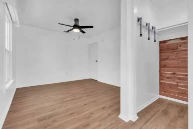 Main picture of 8549 5th St
