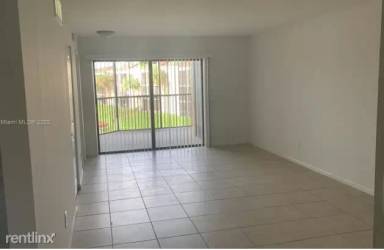 Main picture of Miramar Club Condo
