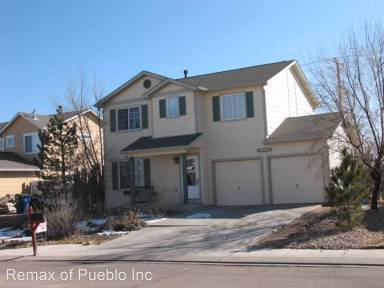 Main picture of 2002 Settlers Dr