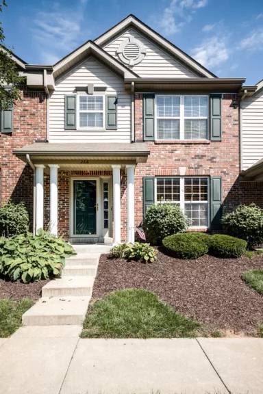 Main picture of 288 Vivaron Ave