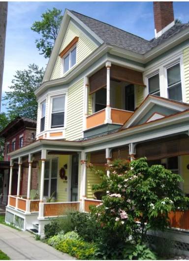 Main picture of 71 Phila St
