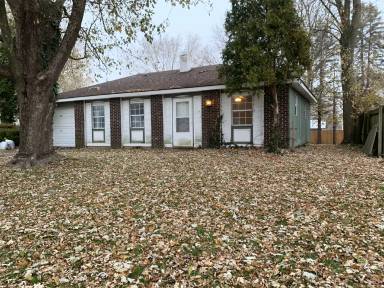 Main picture of 2900 Baton Rouge Dr