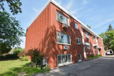 Main picture of 845 2nd St SW