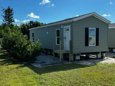 Main picture of 7650 State Road 78 W