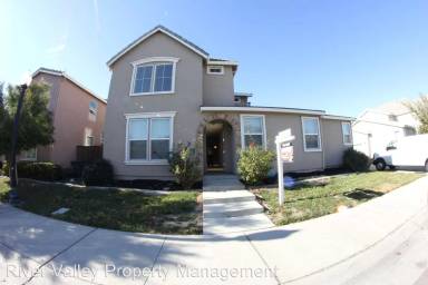 Main picture of 231 Picasso Cir