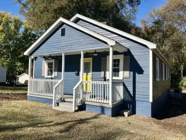 Main picture of 217 Skyland Ave