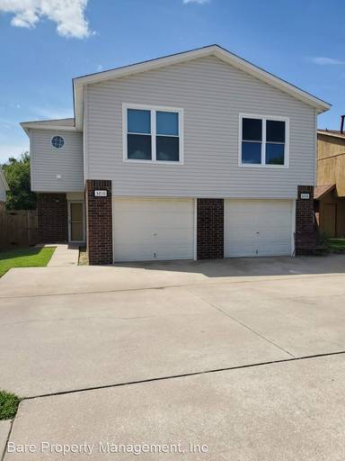 Main picture of 3200 Ridgecrest Ct