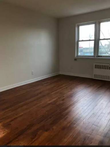 Main picture of 2062 E 63rd St