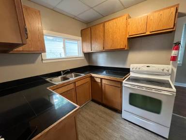 Main picture of 319 E Main St