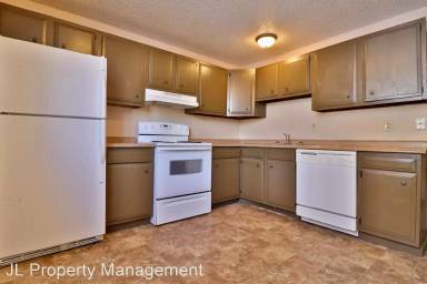 Main picture of 116 W 43rd St