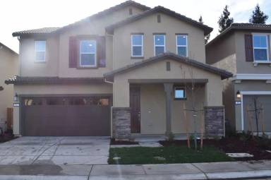 Main picture of 48 Molveno Dr